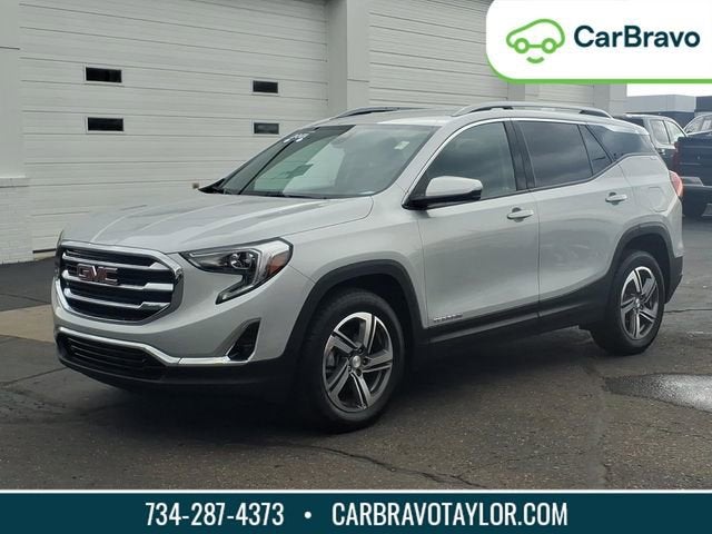 2021 GMC Terrain SLT in Quicksilver Metallic — front three-quarter view